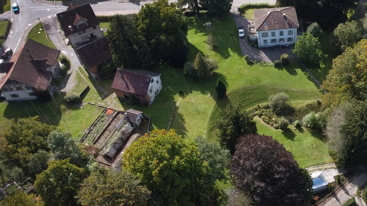 Luftbild des Luppmenparks in Hittnau.
